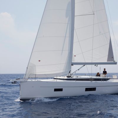 2019 Bavaria Cruiser 50 Exterior