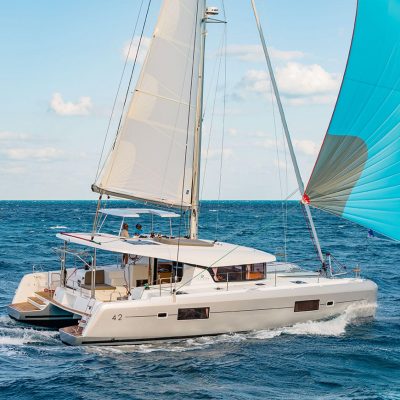 Lagoon 42 Exterior