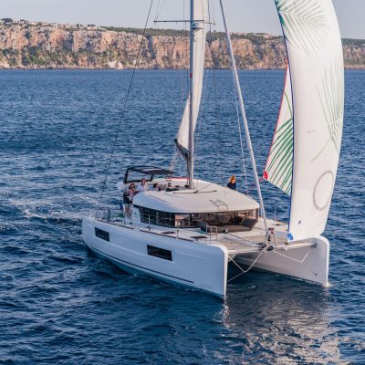 2019 Lagoon 40 Catamaran Exterior