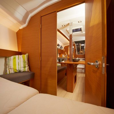 2019 Sun Odyssey 349 Interior