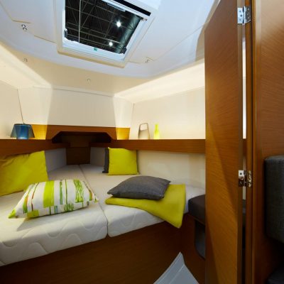 2019 Sun Odyssey 349 Interior