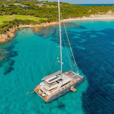 Lagoon Seventy 7