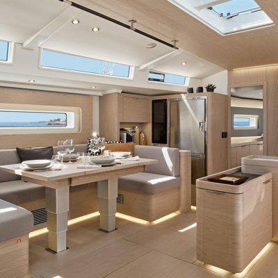 Oceanis Yacht 60
